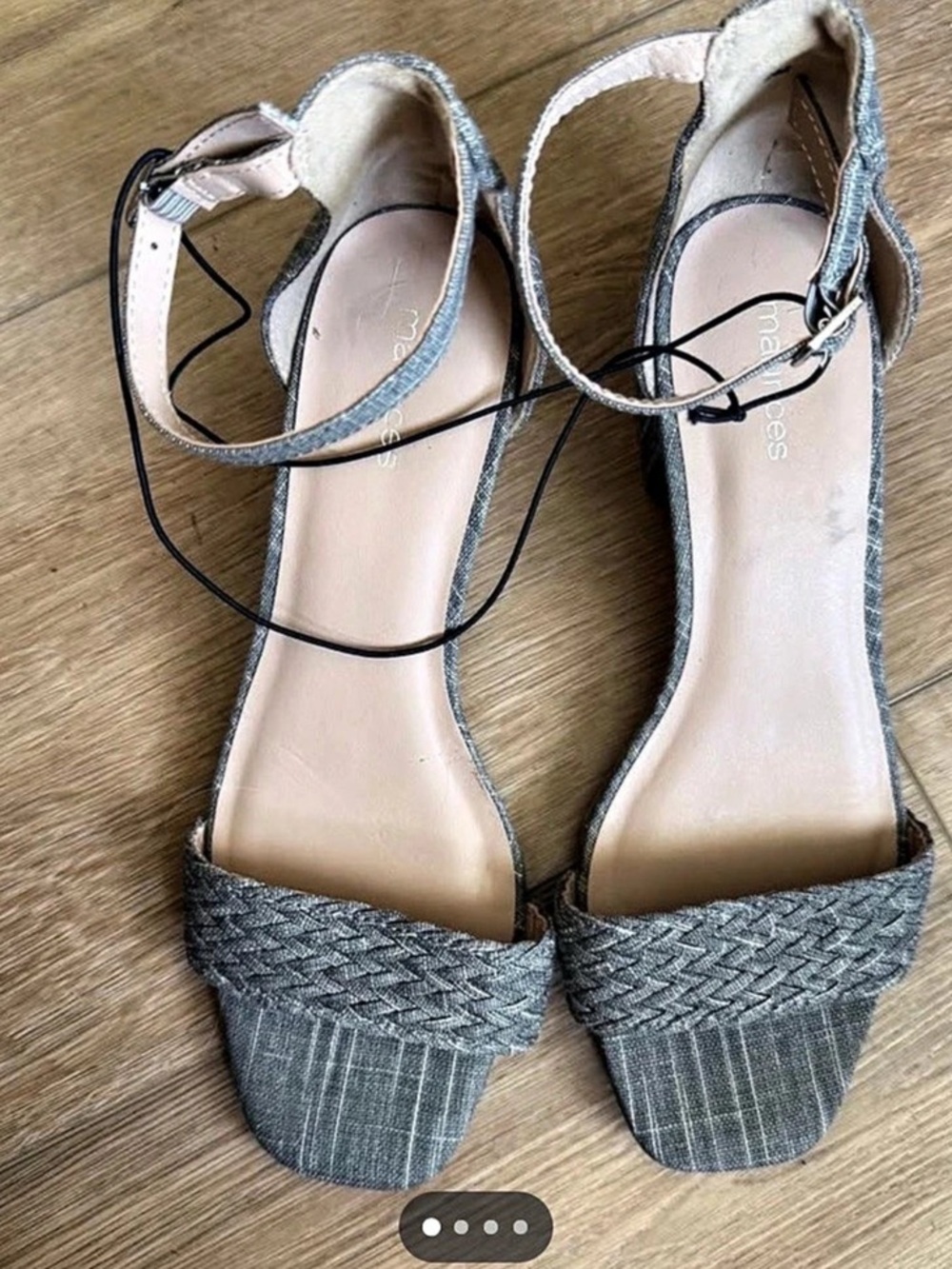 guess Roxy Gray Ankle Strap Heels US 9M Like New